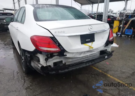 2018 Mercedes-Benz E 300 from USA, damaged, VIN WDDZF4JB7JA488409